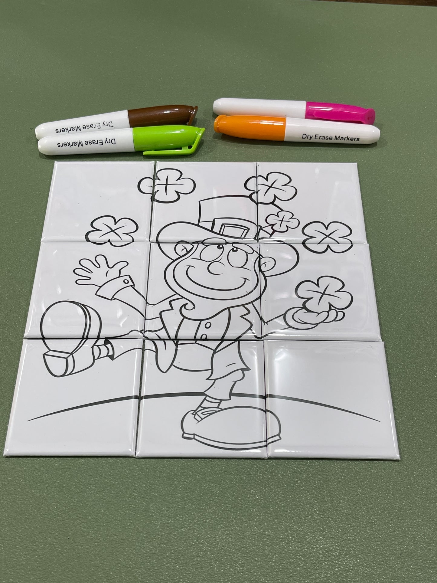 Dry Erase Puzzle Magnets – 9-Piece Colorable Holiday Puzzle